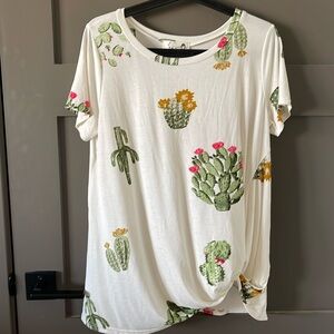Boutique Brand Cactus Twisted Hem Top - Sz Medium